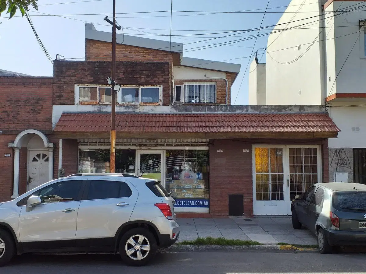 VENTA DE TERRENO EN RAMOS MEJIA 2