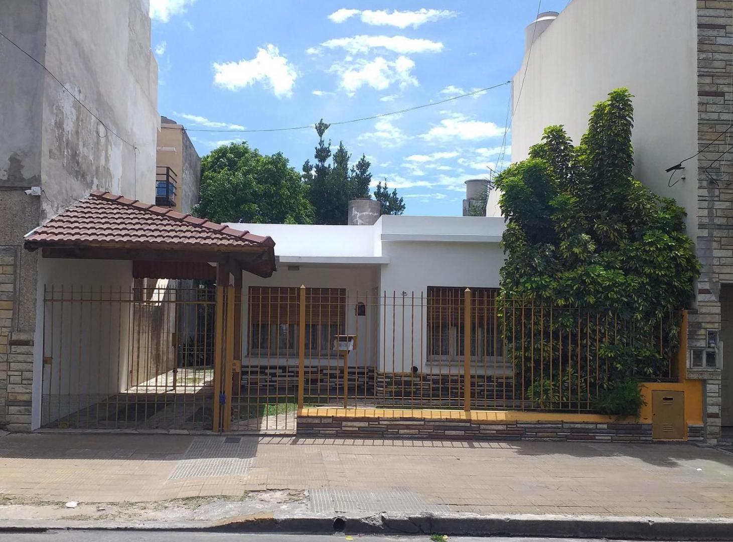 VENTA DE CASA 3 AMBIENTES