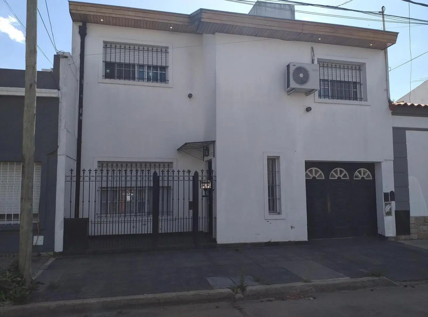 VENTA DE CASA 5 AMBIENTES 3