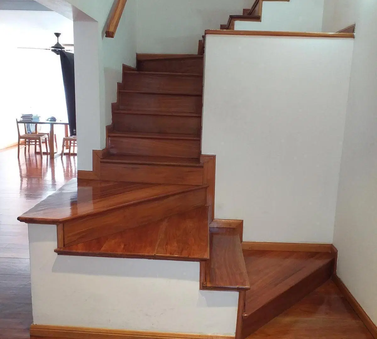 VENTA DE CASA 5 AMBIENTES 4