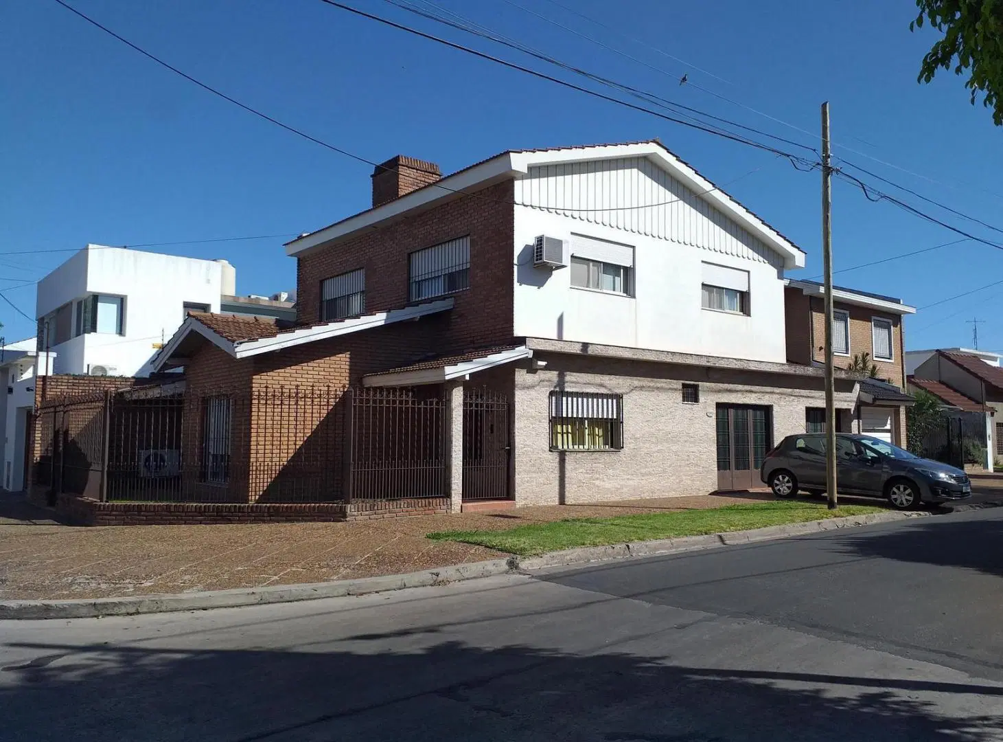 VENTA DE CHALET 4 AMBIENTES EN RAMOS MEJIA 2