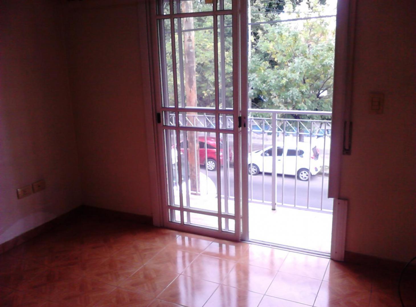 ALQUILER DE DEPARTAMENTO DE 2 AMBIENTES EN RAMOS MEJIA SUR