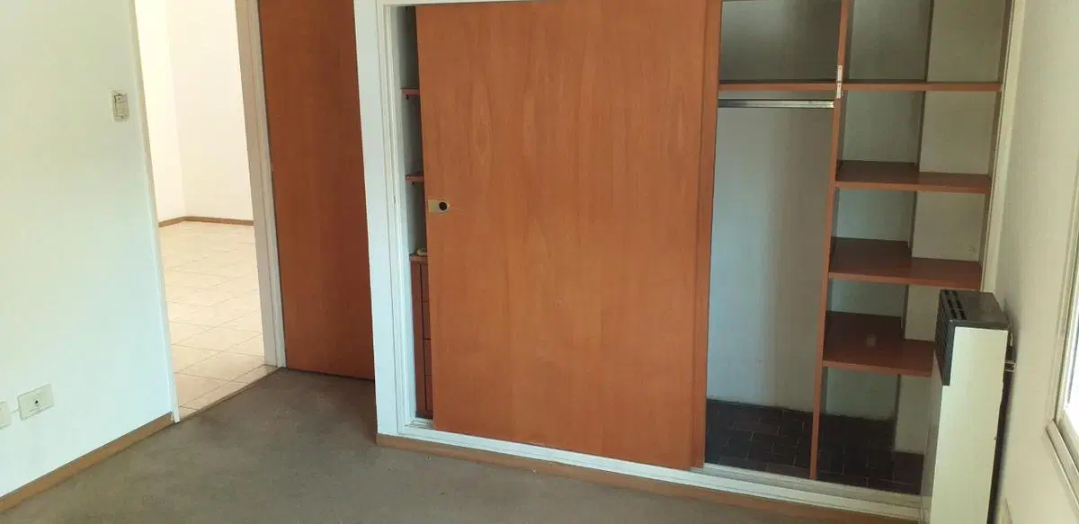 ALQUILER DE DEPARTAMENTO DE 2 AMBIENTES EN CENTRO DE RAMOS MEJIA 3