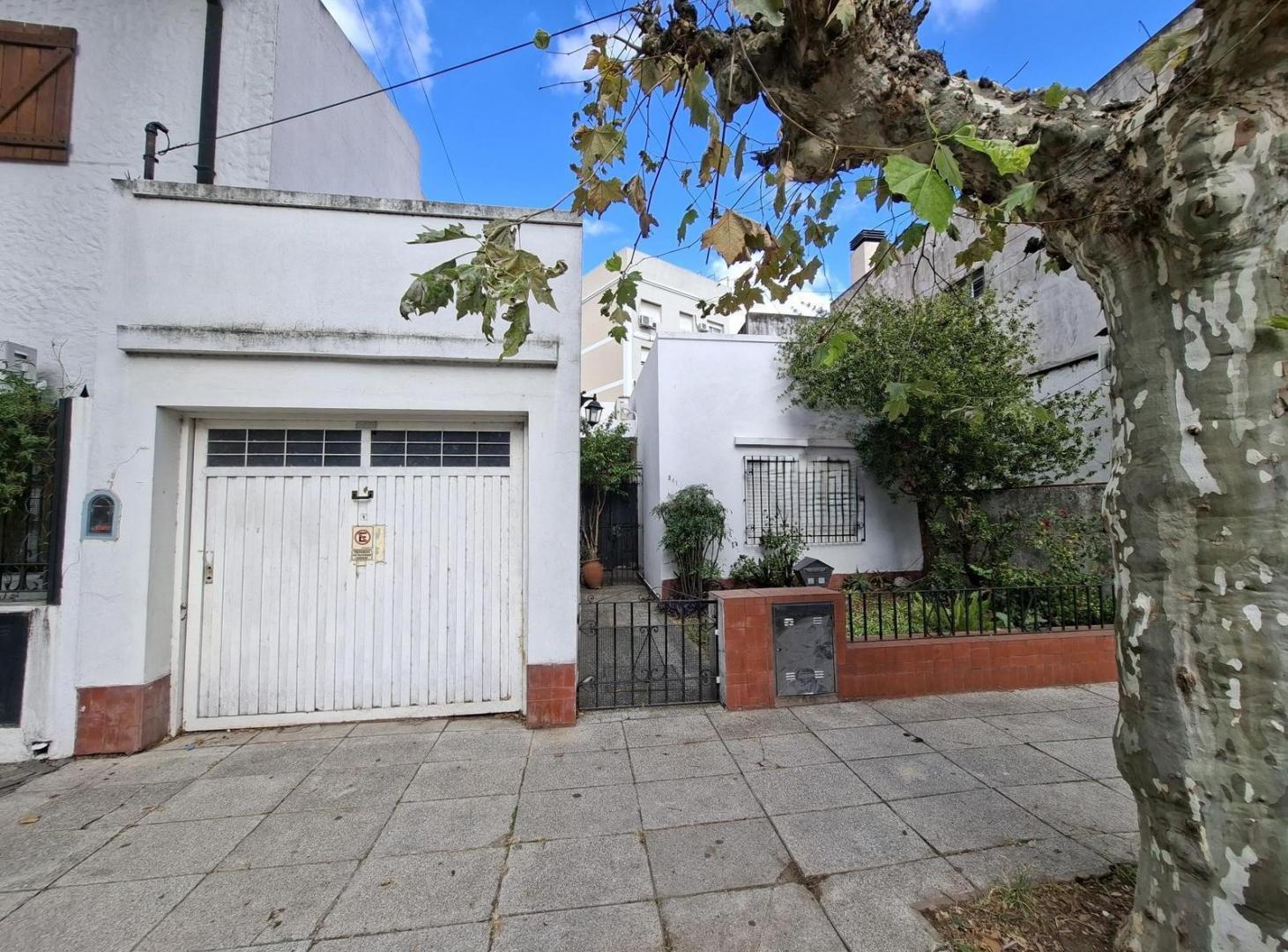 VENTA DE CASA 3 AMBIENTES EN RAMOS MEJIA
