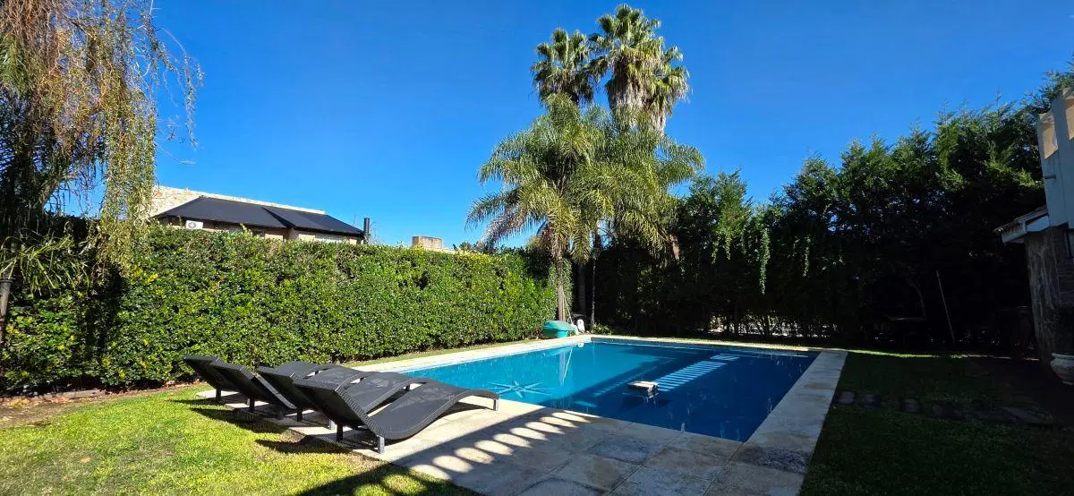 CASA EN ALQUILER 4 DORMITORIOS CON PISCINA EN CANNING 4