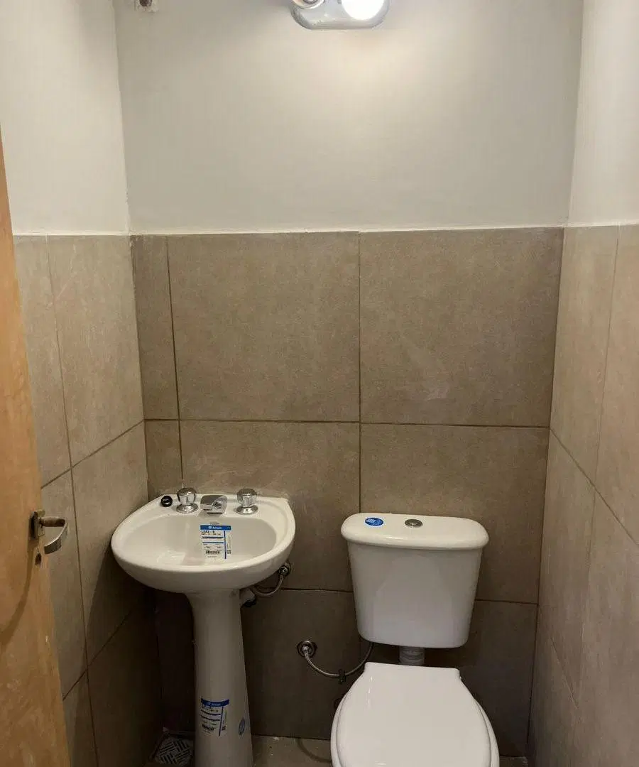 LOCAL comercial u OFICINA de 19 m² en alquiler en Lomas de Zamora 3