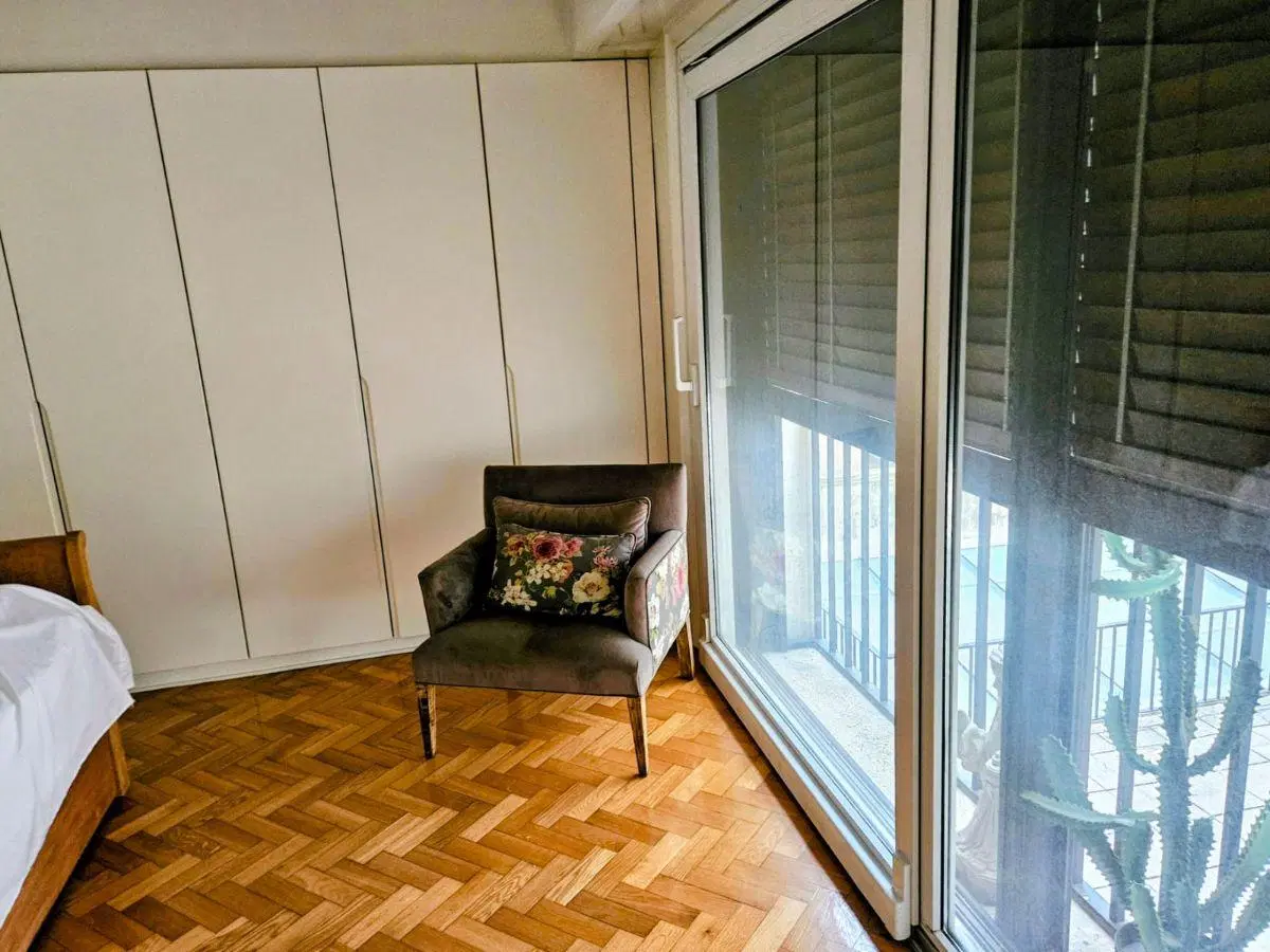 DEPARTAMENTO EN ALQUILER EN FIGUEROA ALCORTA 3400 e/SAN MARTIN DE TOURS y SALGUERO 5