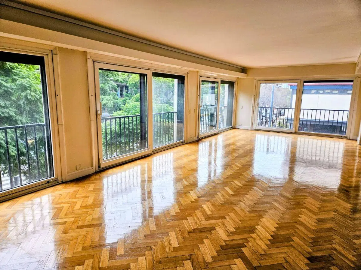 DEPARTAMENTO EN ALQUILER EN FIGUEROA ALCORTA 3400 e/SAN MARTIN DE TOURS y SALGUERO 3
