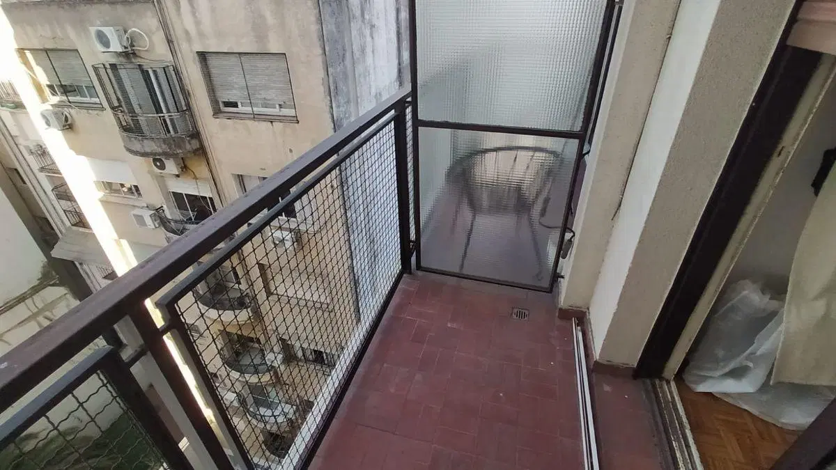 Departamento en Venta 2 ambientes con balcón en Recoleta 5