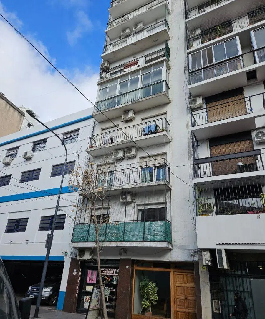 Departamento Venta 3 Ambientes C/ Dependencia Recoleta Frente Muy Luminoso Balcón 1
