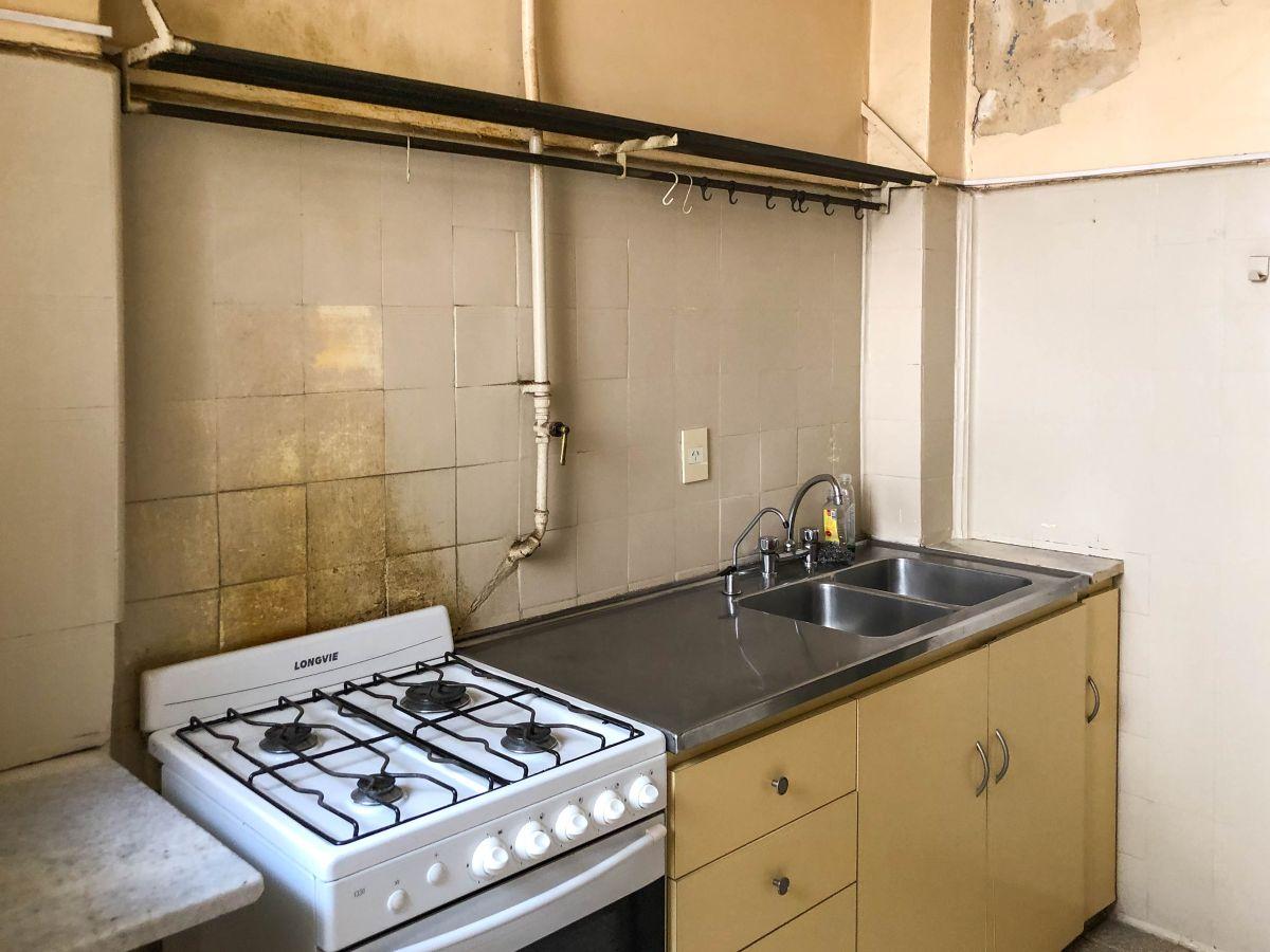 Foto de Departamento en venta Frente 3 Dorm. con balcón en Recoleta, imagen 4