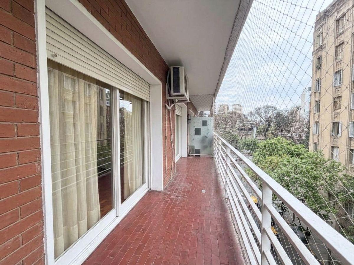 Foto de Bulnes y Libertador | 3 ambientes con balcón, dependencia y cochera, imagen 5