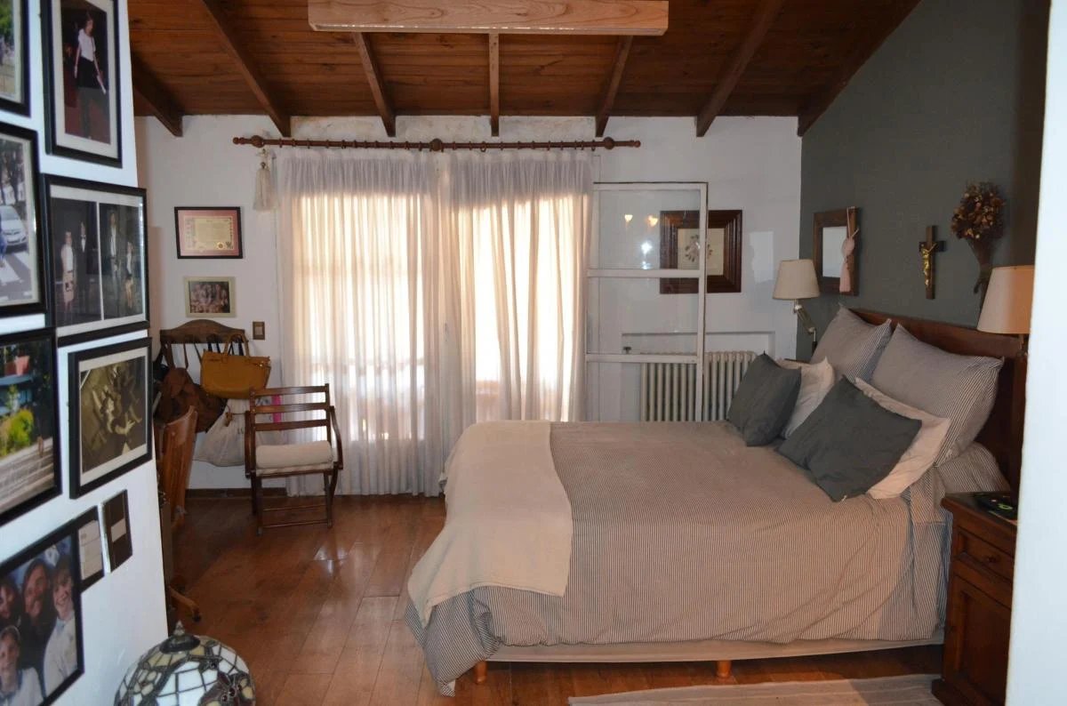 Muy Buen Chalet de 4 Dorm. Jardin y Pileta 3