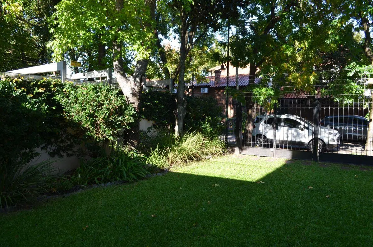 MUY BUENA CASA EN EXCELENTE UBICACIÓN 5