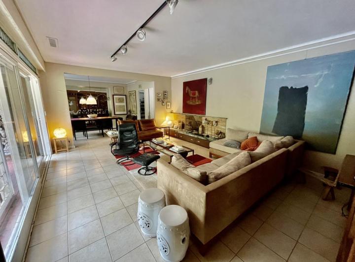 Foto de Impecable Casa en Alquiler Temporario - Lindo Jardín y Pileta - Martínez, imagen 2