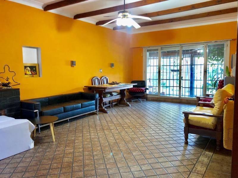 Chalet en Venta, Ubicado en Acassuso, Cerca de Todo. 4