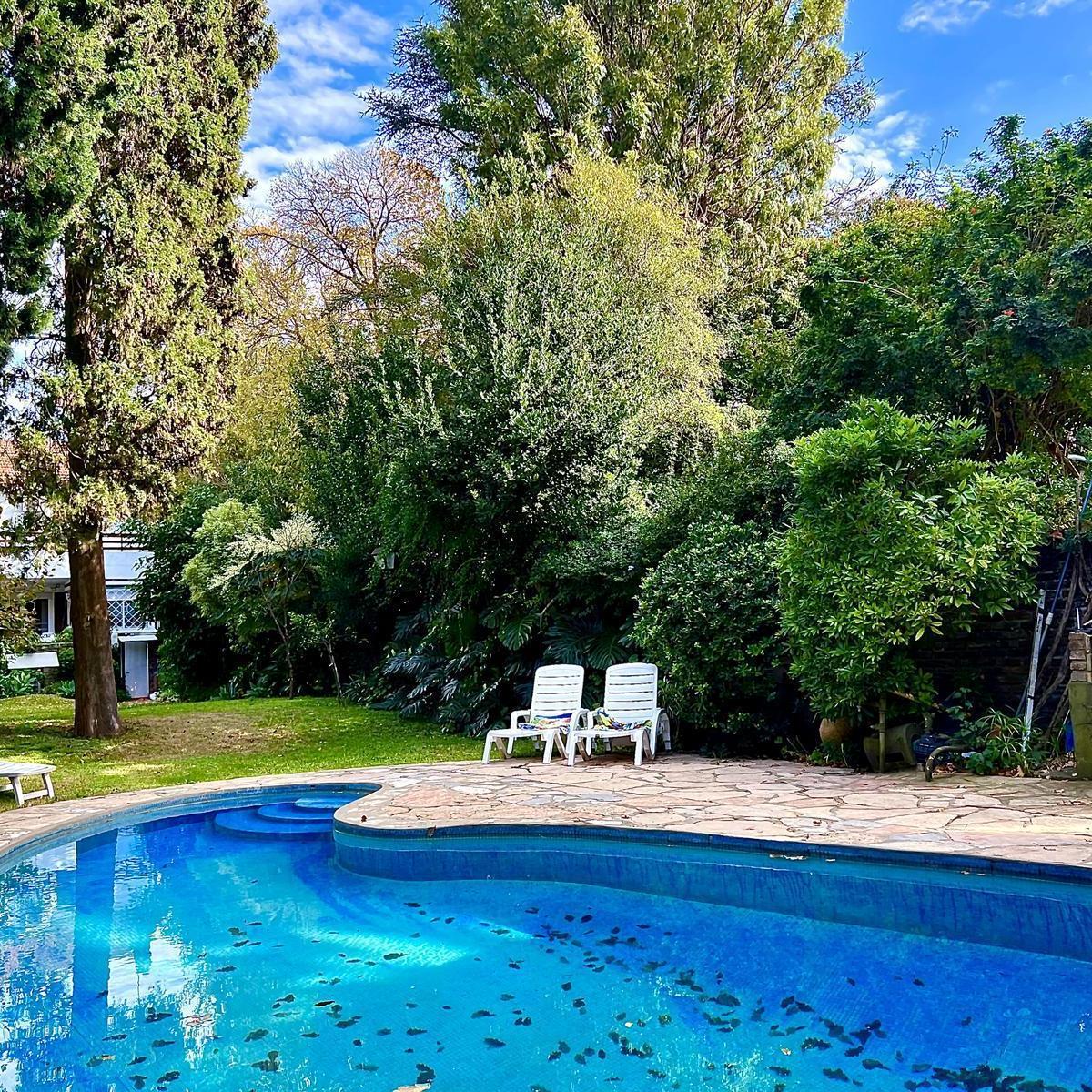 Casa en Venta de 3 Plantas con Fantástico Jardín, Pileta y Cochera - Vicente López 5