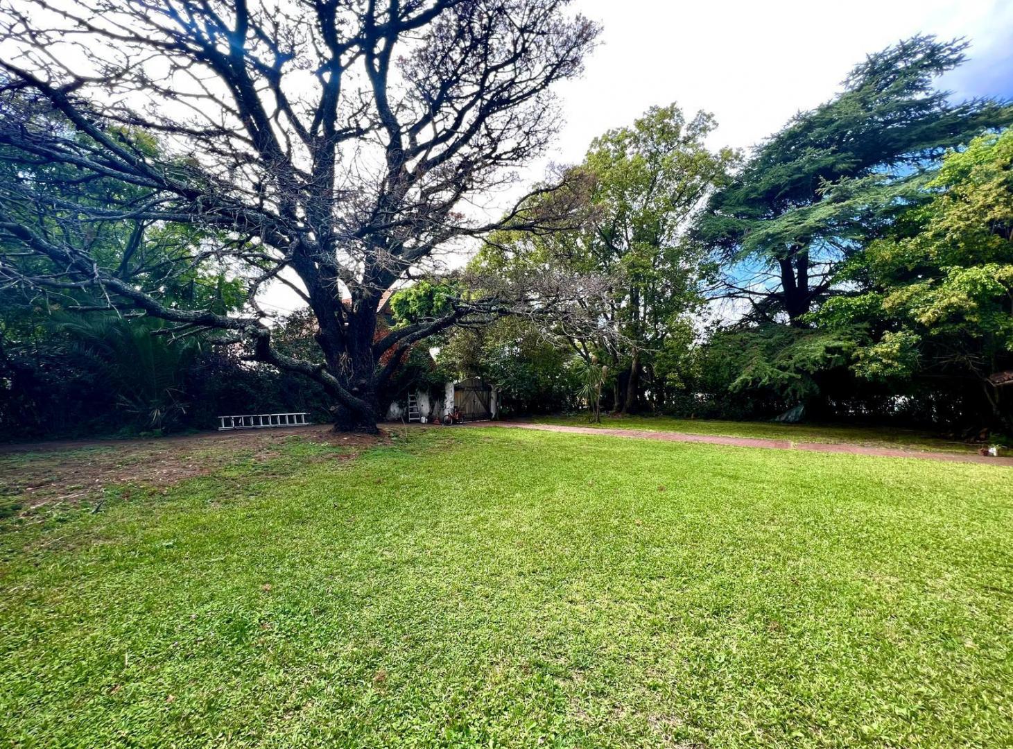 Lote de 910 m² en Venta en el Exclusivo Barrio Parque Aguirre - Acassuso