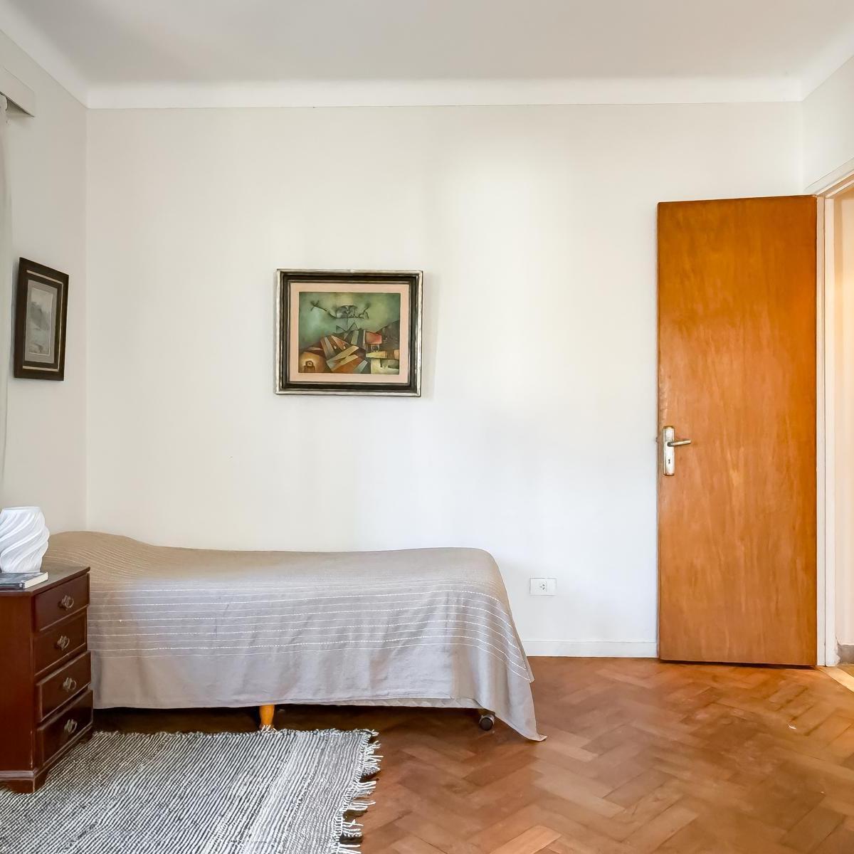 Casa en Venta, 2 Plantas, Jardín y Cochera - Vicente López 3