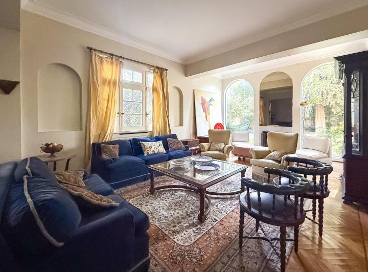Casa en Venta en Vicente López, 2 Plantas Con Gran Jardín y Pileta 4