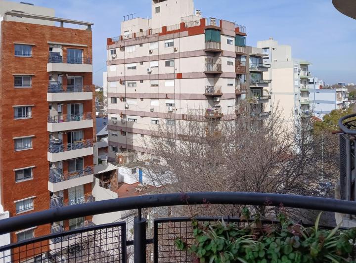 Departamento en Alquiler, 2 Ambientes Con Balcón y Cochera - Vicente López 4
