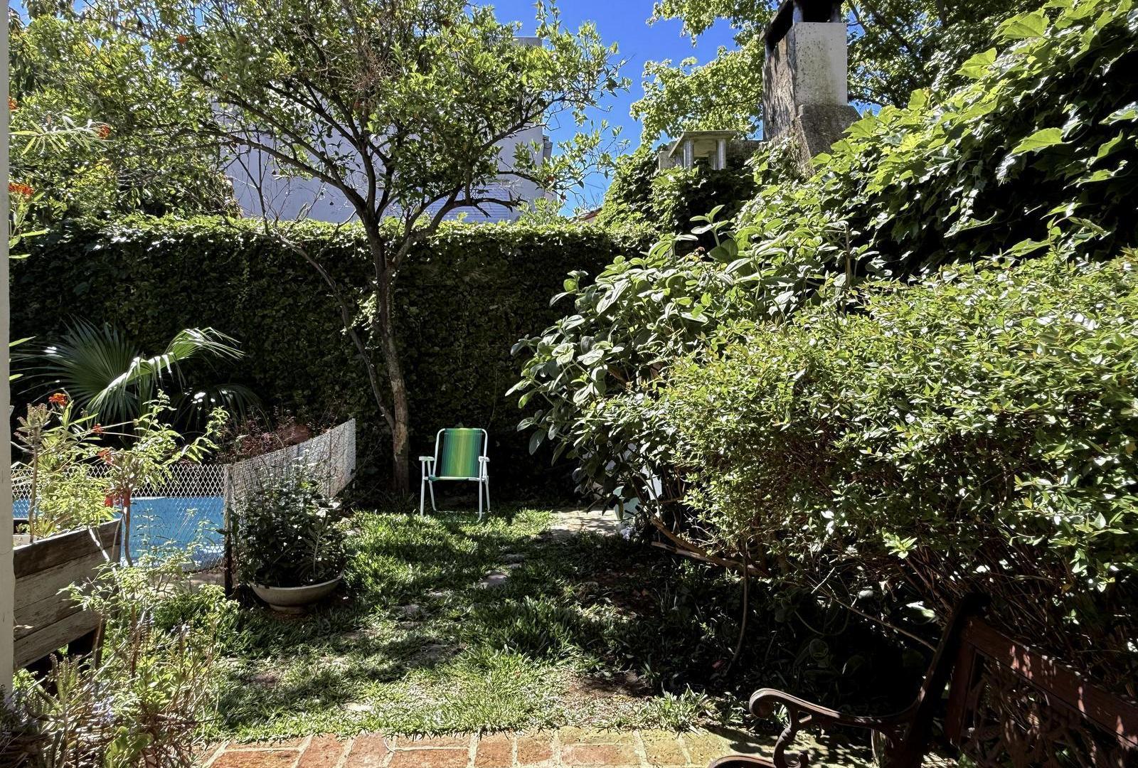 Foto de Casa en Venta de 2 Plantas, Con Jardín y Cochera - La Lucila, Vicente, imagen 5