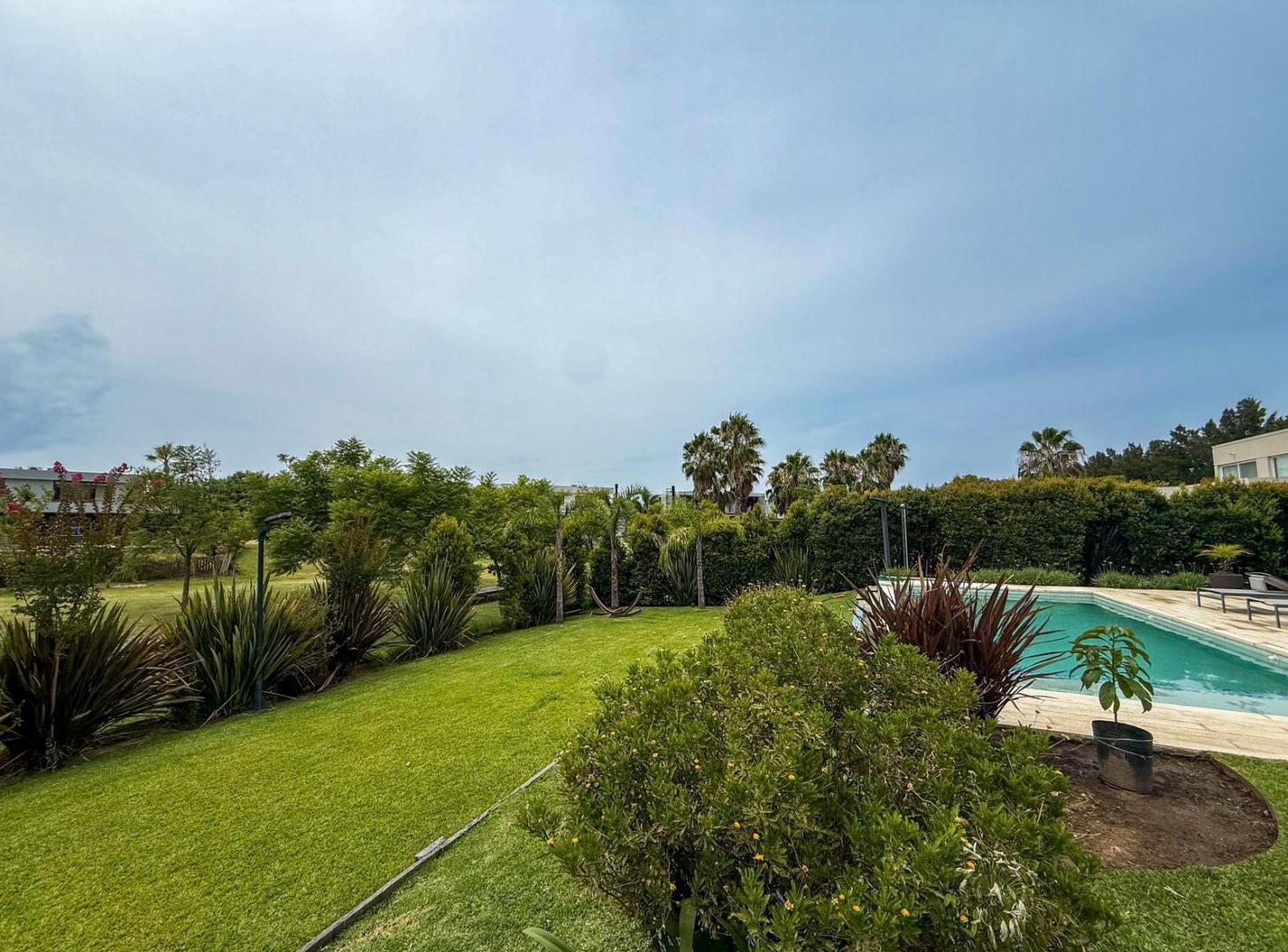 Foto de Casa en Venta de 2 Plantas Con Jardín, Barrio Albanueva, Rincón de, imagen 5