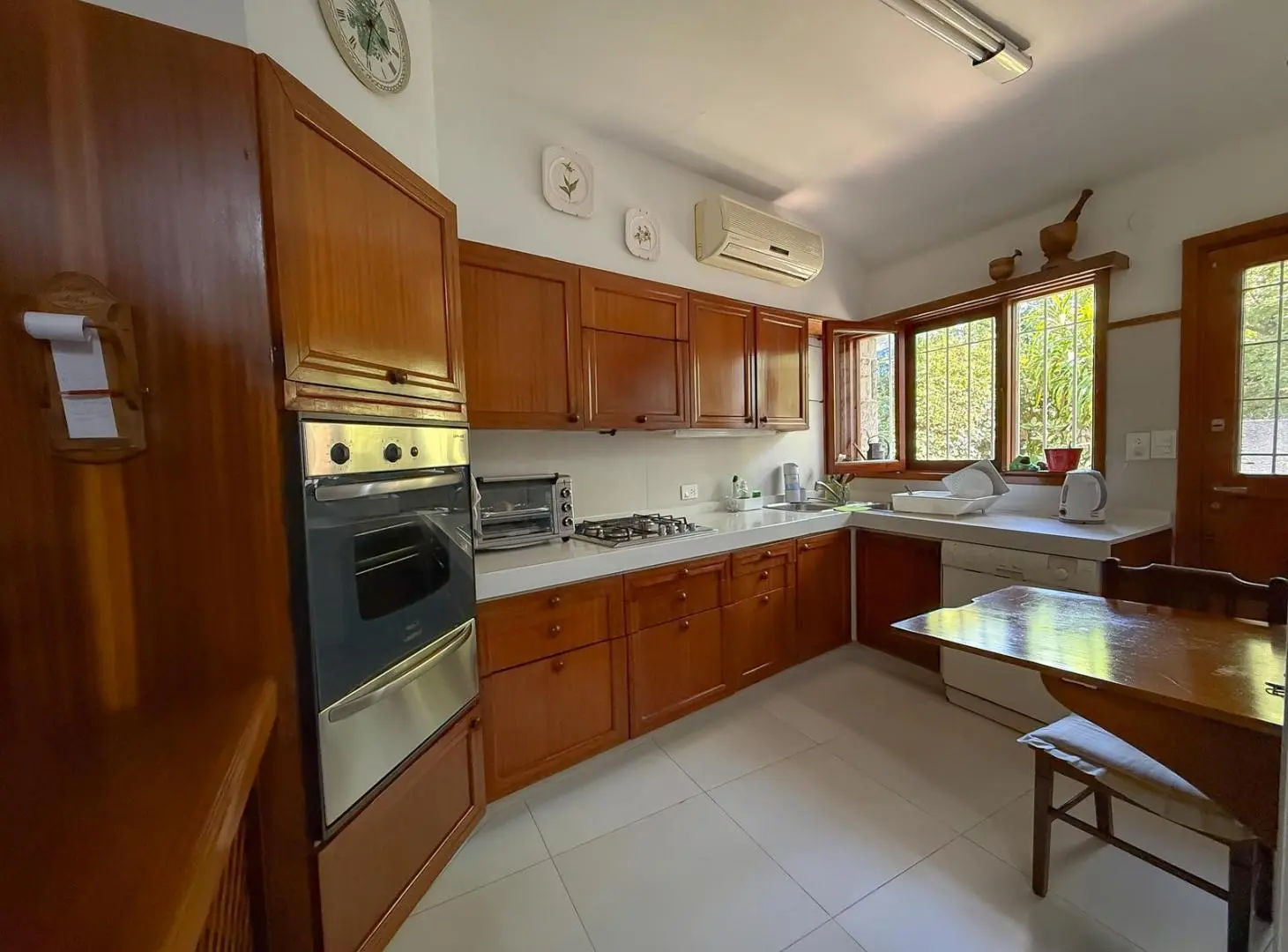 Casa en Venta, 2 Plantas, Con Jardín, Pileta y Cochera - Acassuso, San Isidro 5