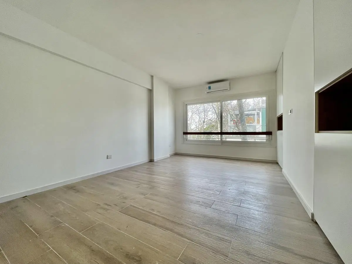 Departamento de 3 Ambientes, reciclado a nuevo en Olivos 2