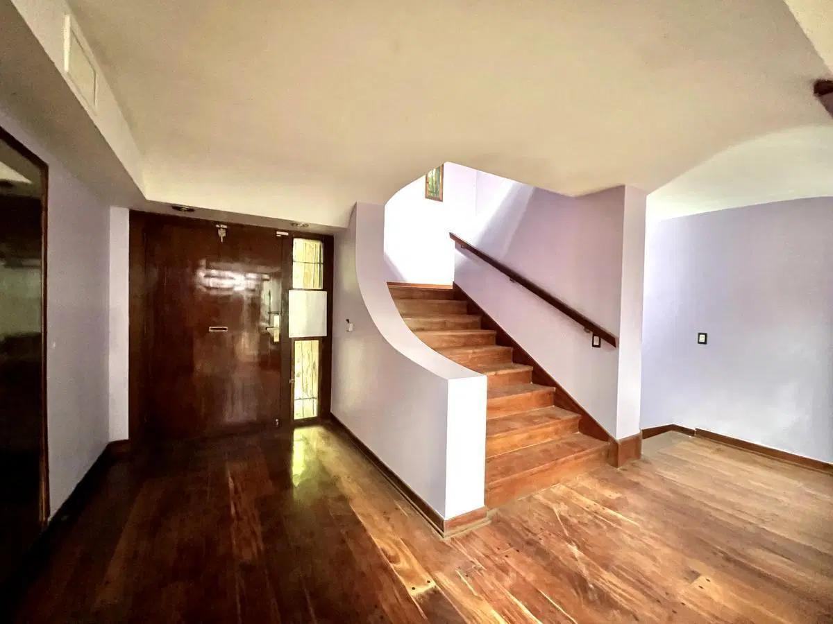 Casa en Alquiler- Martínez - Con Gran Jardín y Pileta! 4