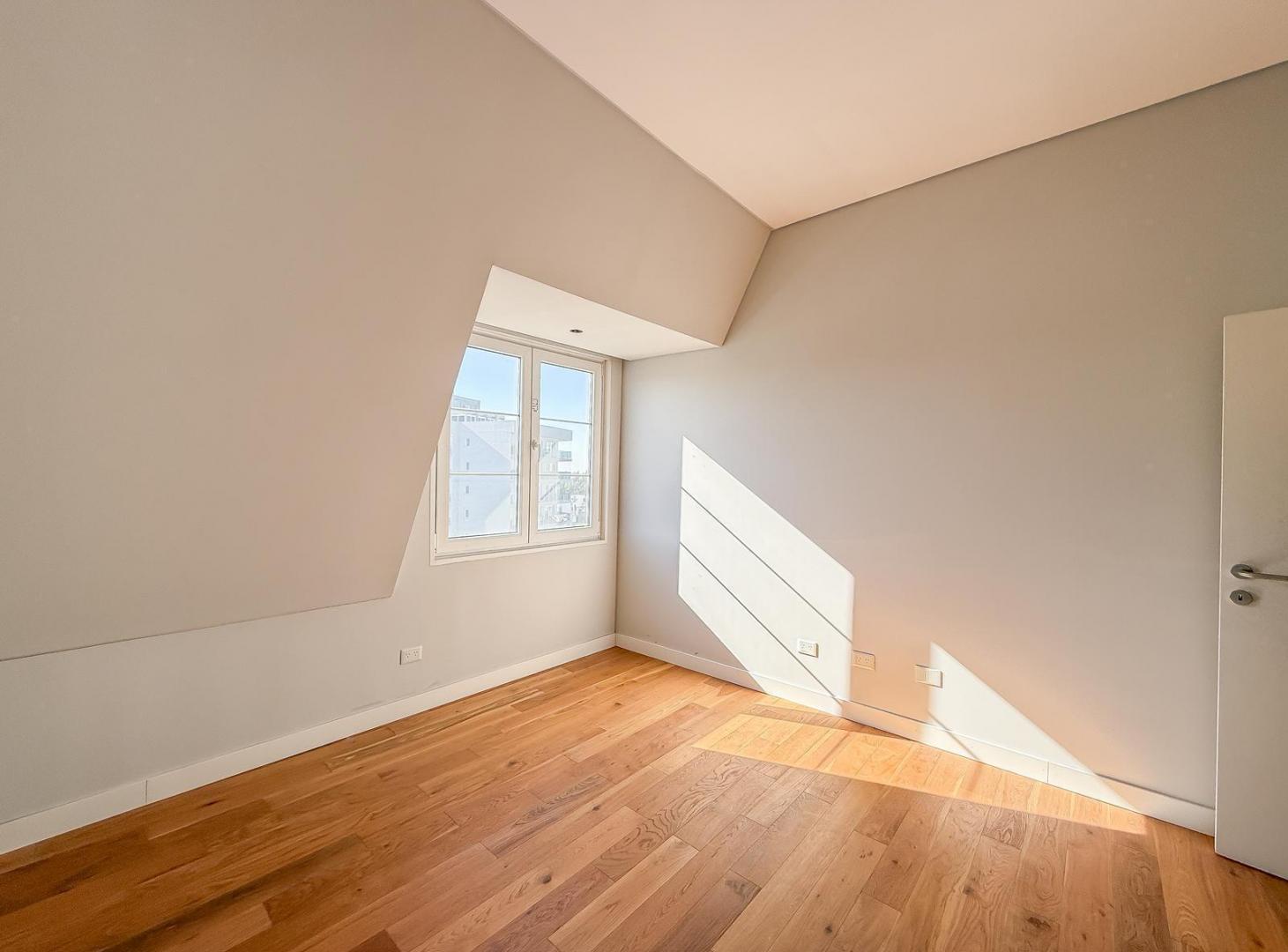 Foto de Departamento en Venta de 3 Ambientes, Con Balcón y Cochera - Chateau, imagen 1