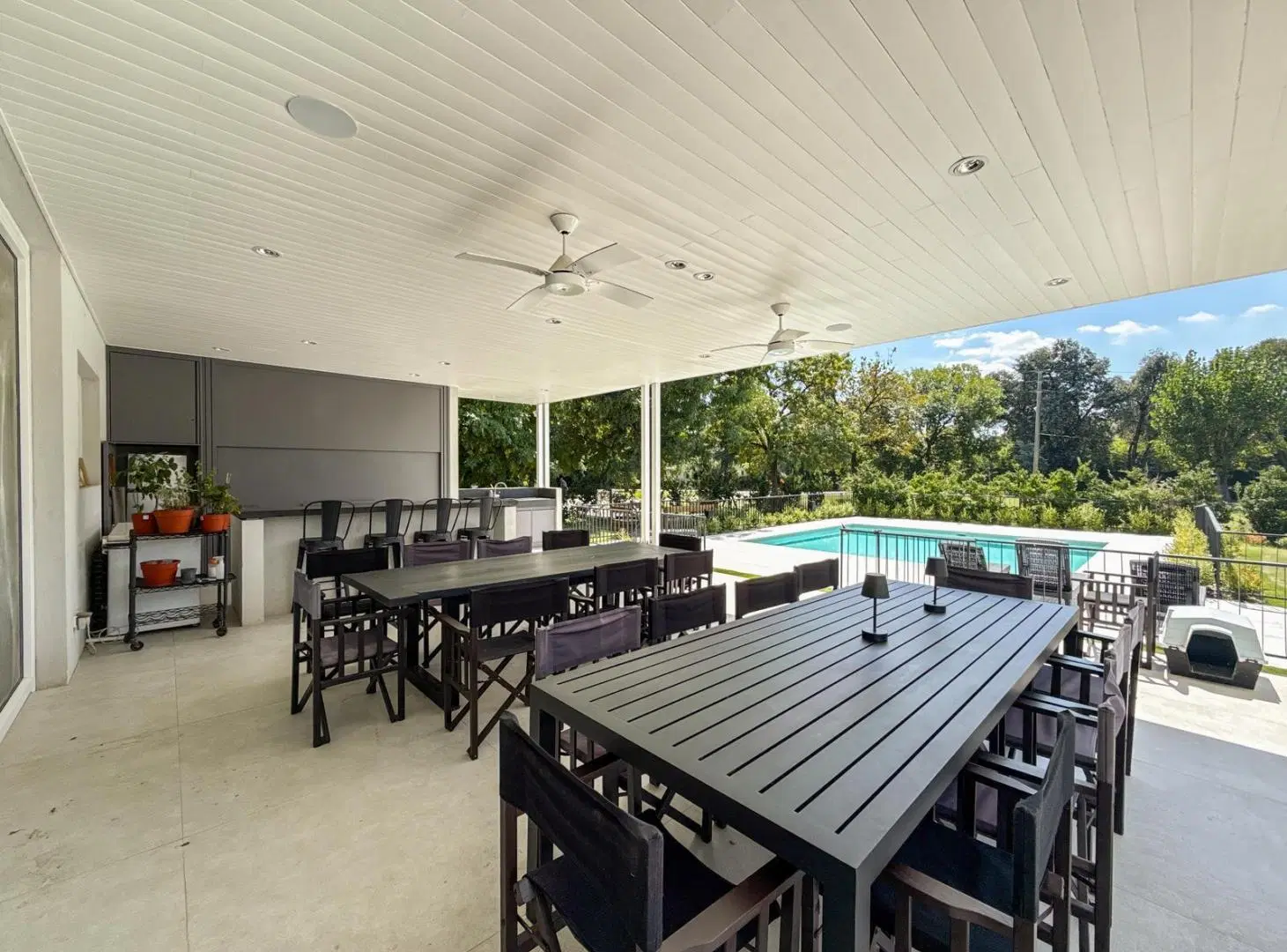 Casa en Venta de 2 Plantas, Con Pileta, Jardín y Parrilla - Mayling Club De Campo, Pilar 2