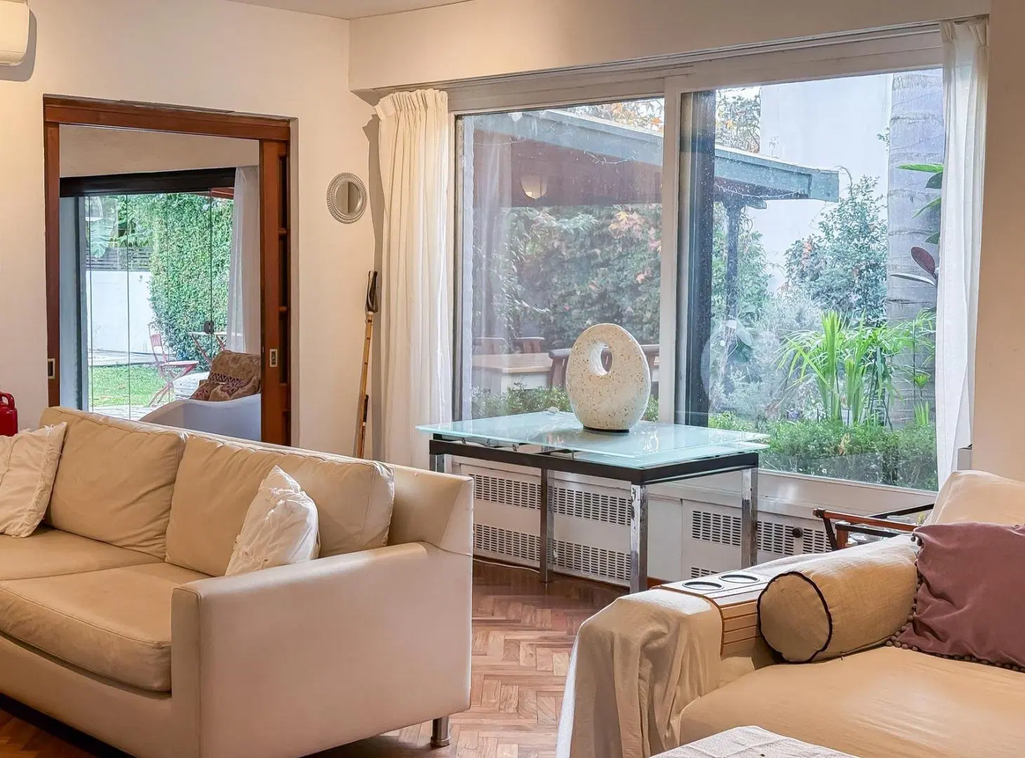 Casa en Venta, Con Jardín, Pileta y Parrilla - Martínez, San Isidro 2