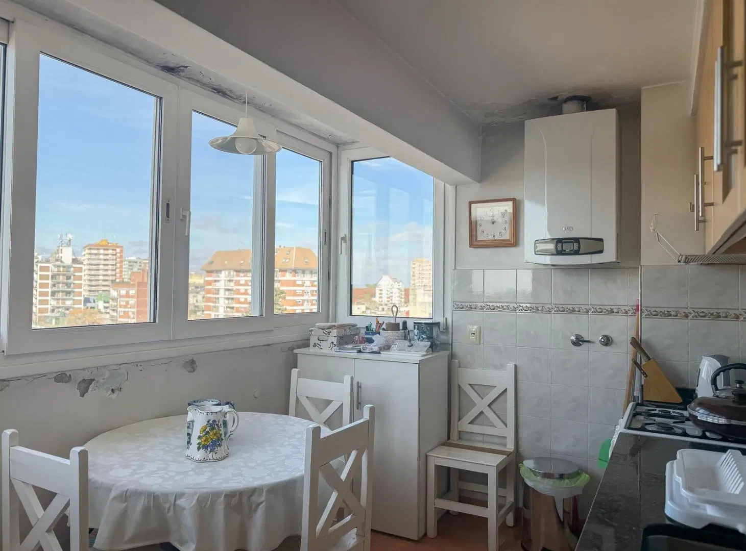Departamento en Venta, 3 Ambientes, Con Balcón y Cochera - San Isidro 3