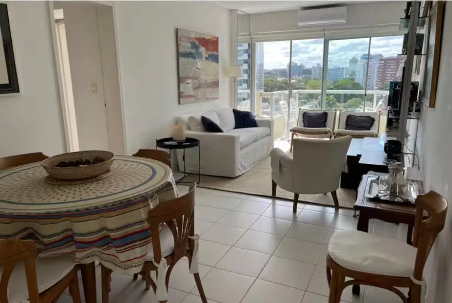 Departamento en Venta, 3 Ambientes, Con Balcón y Cochera - Punta del Este, Uruguay 5