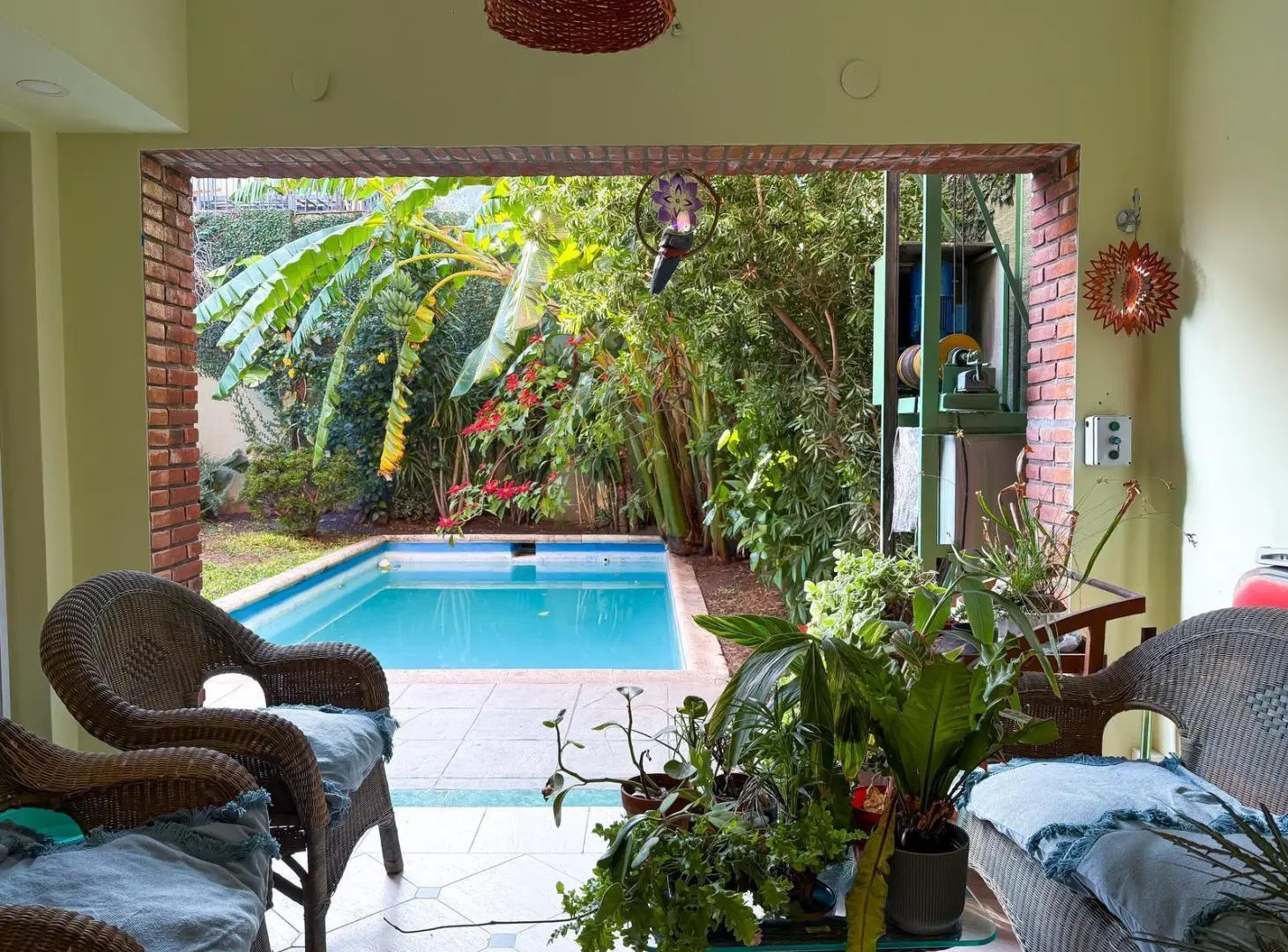 Casa en Venta, Con Jardín, Pileta y Cochera - La Lucila, Vicente López 1