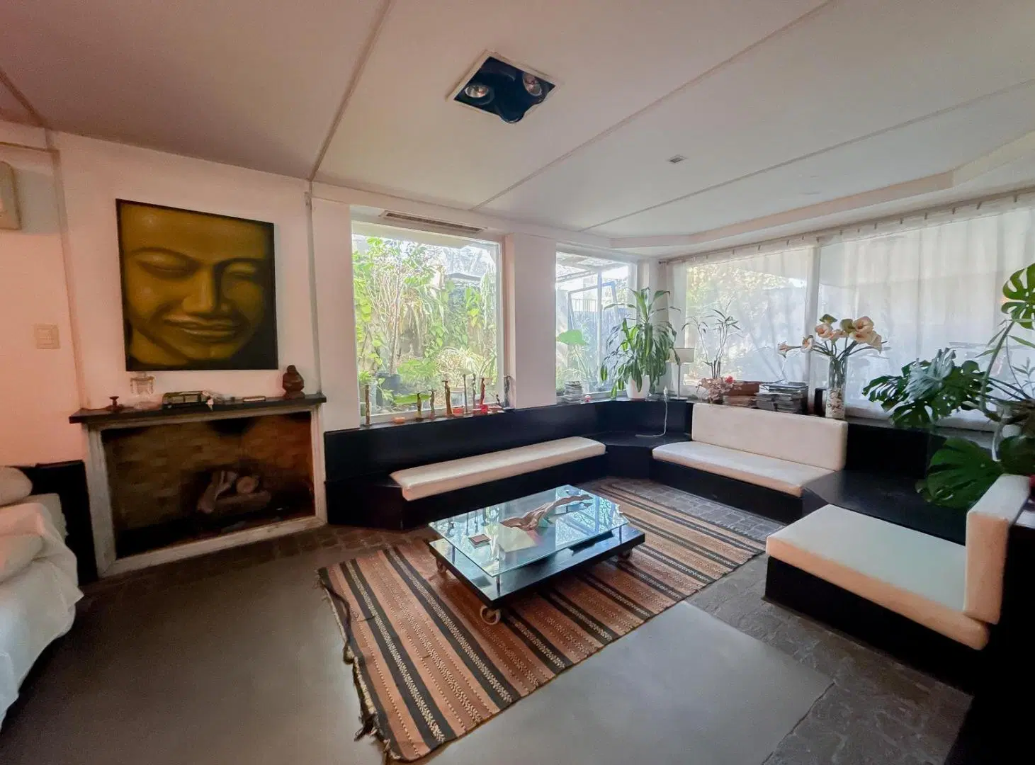 Casa en Venta, 3 Plantas, Con Jardín y Pileta - Martínez 5