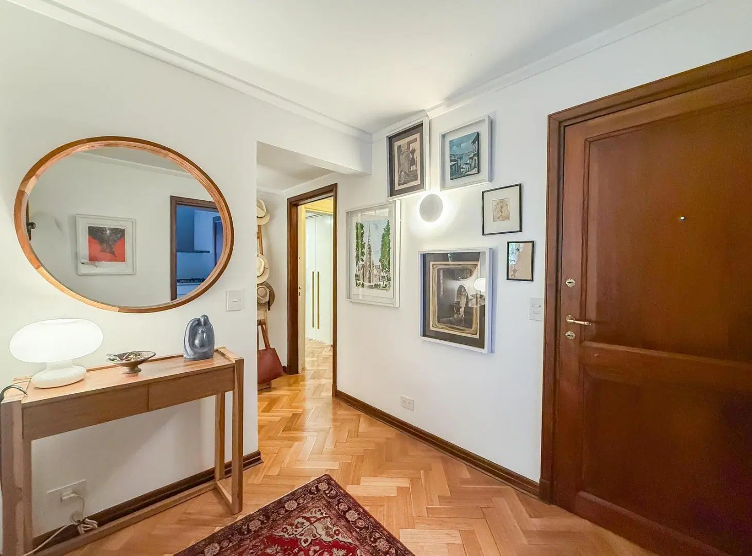 Departamento en Venta, Con Balcón y 3 Cocheras - Los Cedros, Acassuso 2