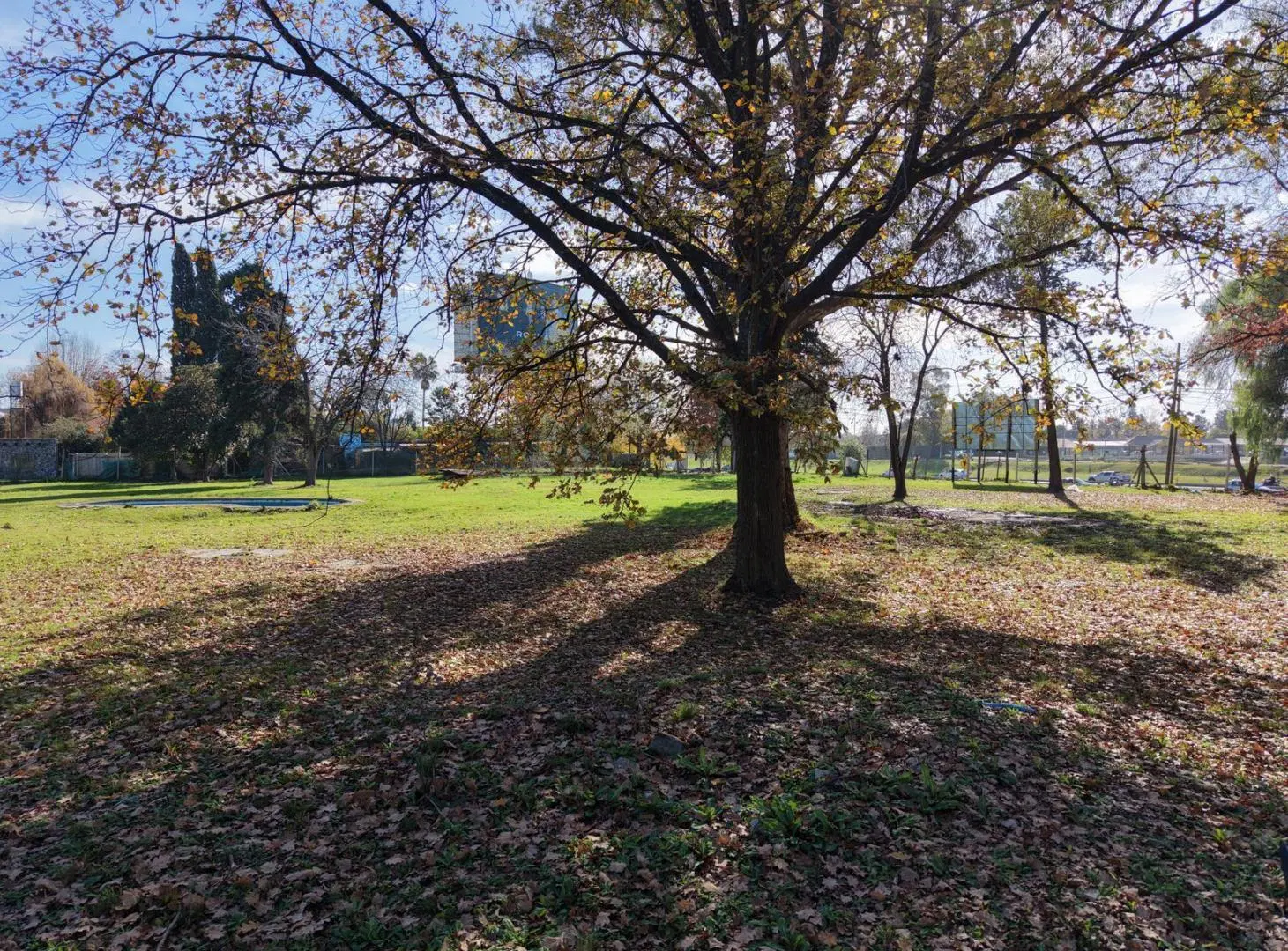 Terreno de 1.802m² en Venta - Pilar 5