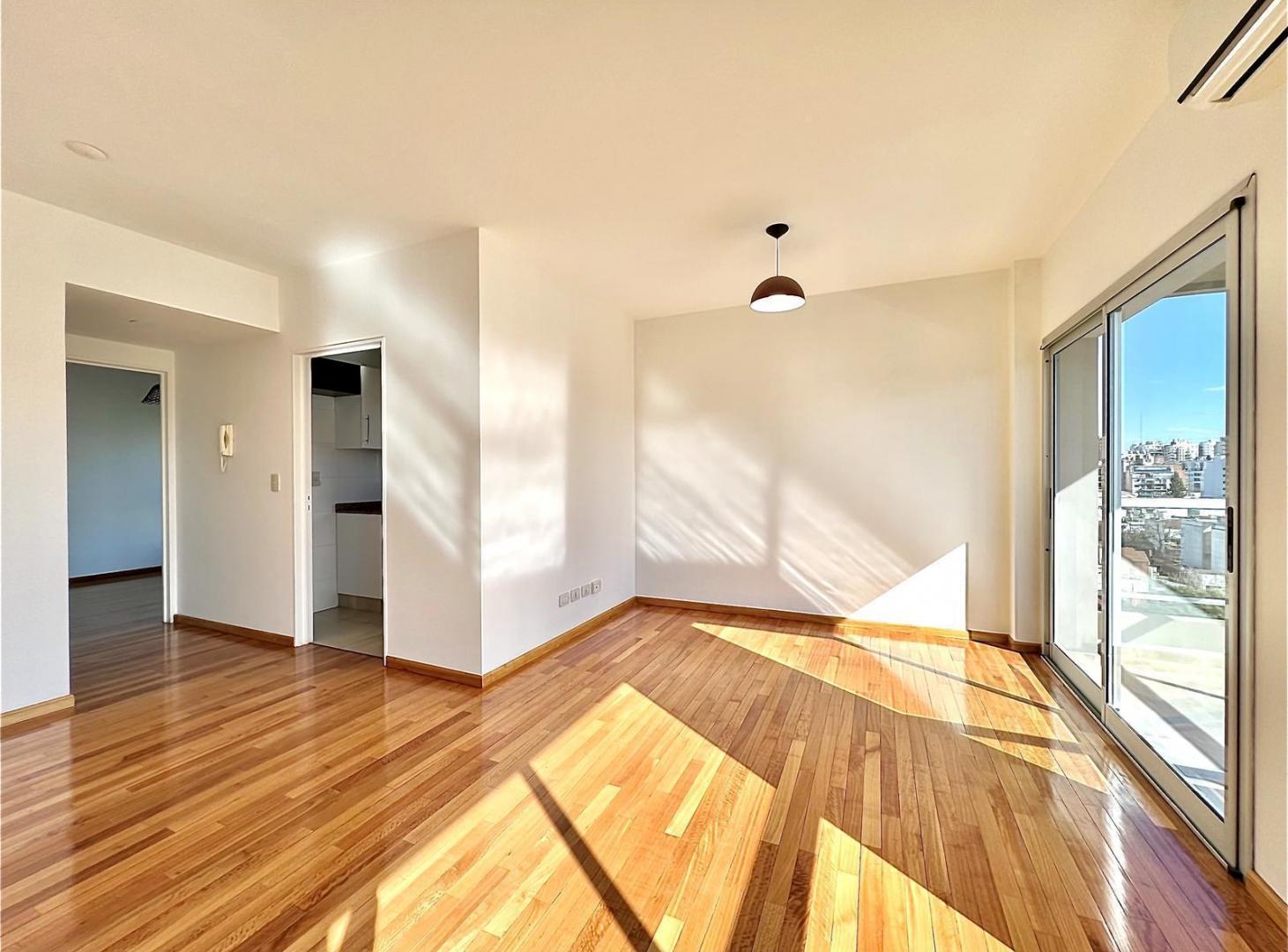 Foto de Luminoso Departamento en Alquiler, 2 Ambientes, Con Balcón y Cochera - Núñez, imagen 3