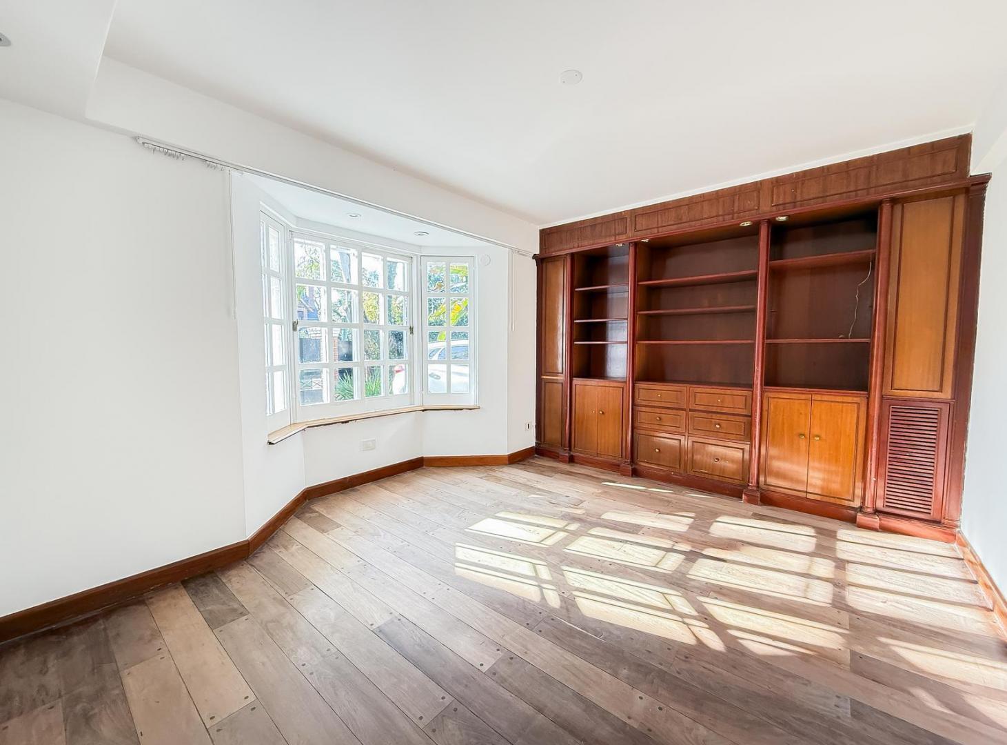 Foto de Casa en Venta, Con Jardín, Pileta y Cochera - Las Lomas de San Isidro, imagen 5