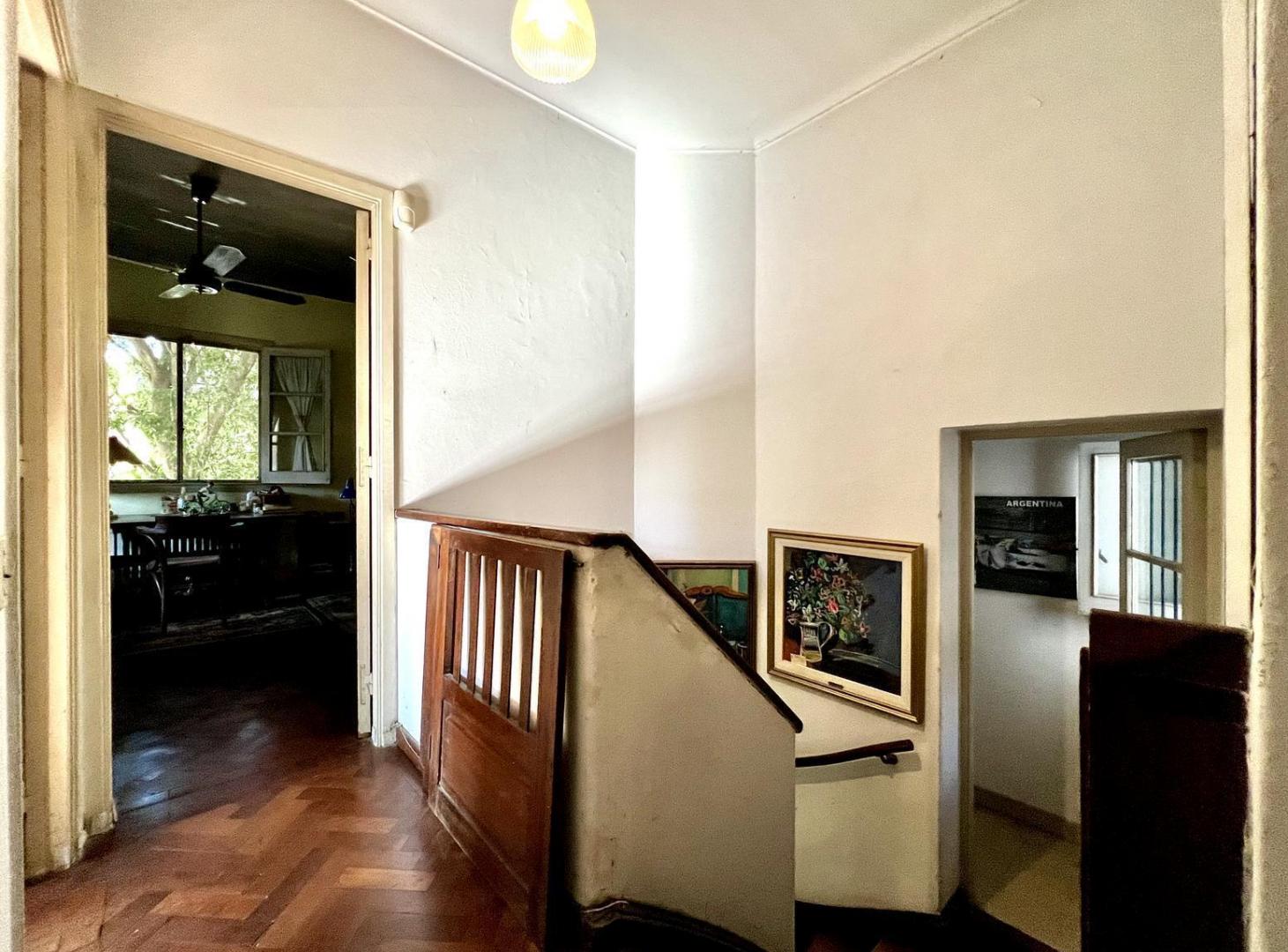 Foto de Casa en Venta de 3 Dormitorios, Con Jardín y Cochera - Olivos, imagen 4