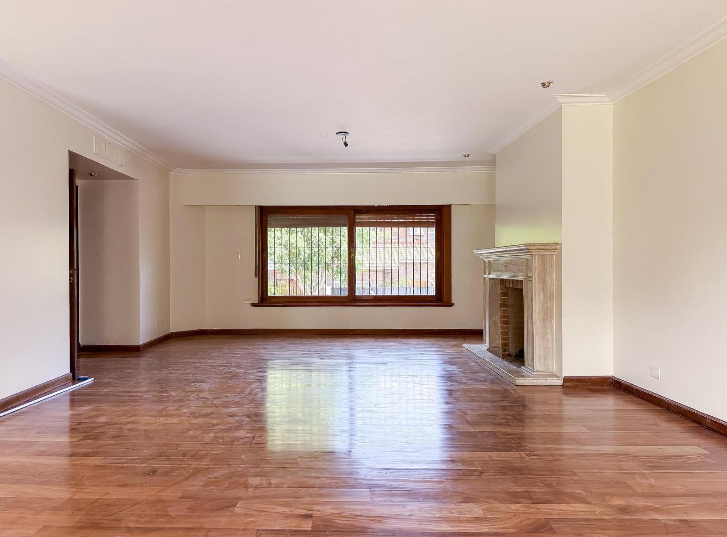 Foto de Casa en Alquiler, 4 Dormitorios, Con Jardín - Acassuso, San Isidro, imagen 4