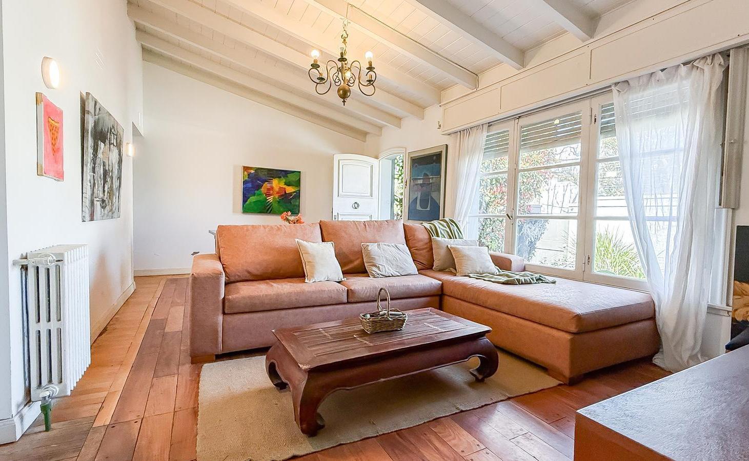 Foto de Casa en Venta Con 5 Dormitorios y Jardín - La Lucila, Vicente López, imagen 4