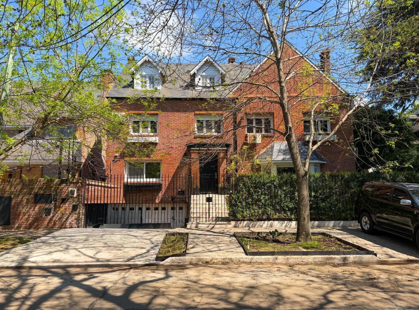Foto de Casa en Venta, 1 Suite, Con Jardín - Martinez, San Isidro, imagen 1