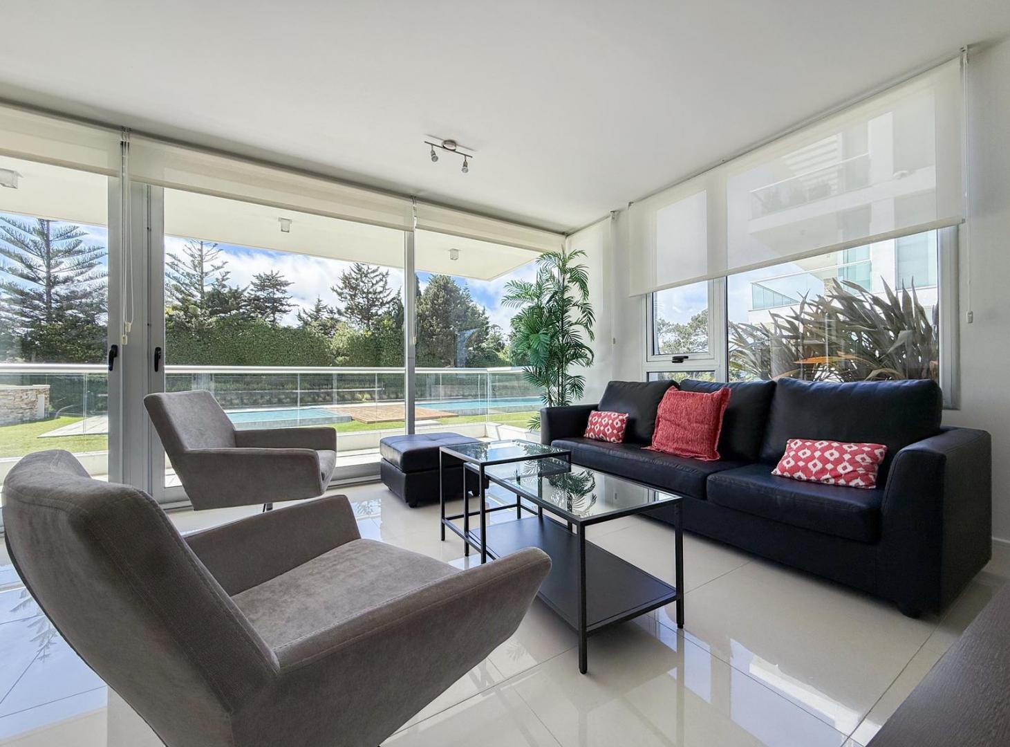Foto de Departamento en Venta de 3 Ambientes, Con Cochera - Playa Brava, Punta, imagen 4
