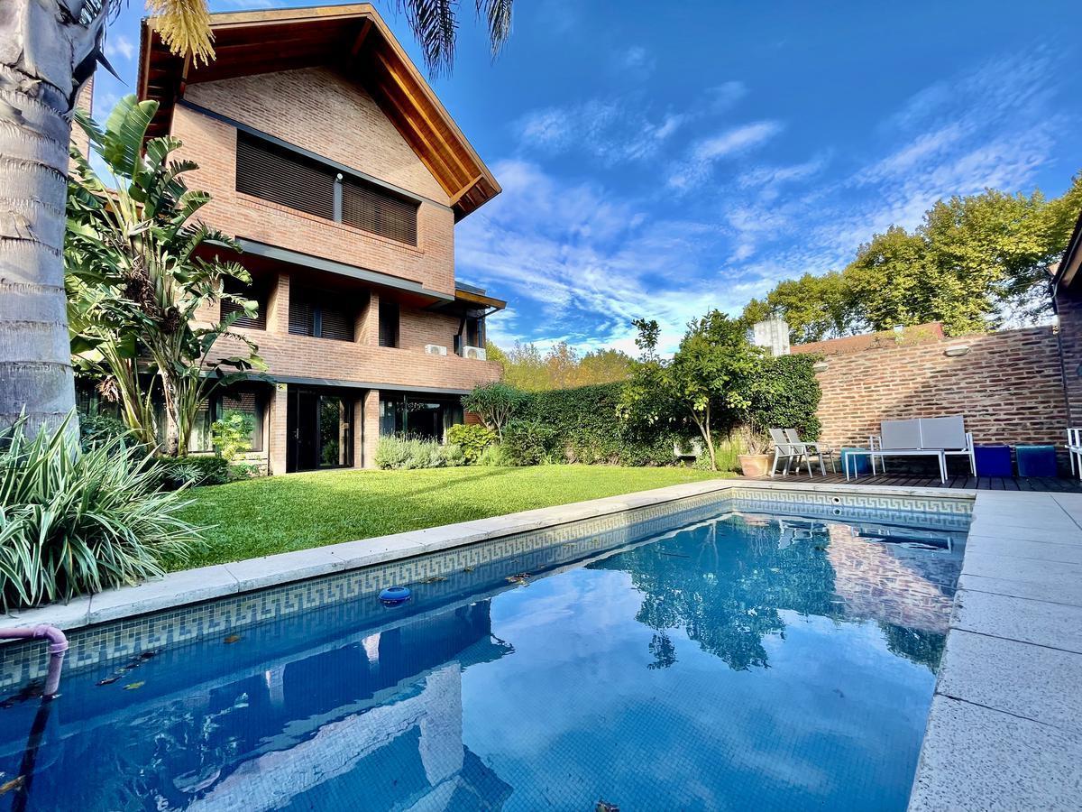 Foto de Espectacular Casa en Venta, 9 Ambientes, Moderna y Funcional! en, imagen 1