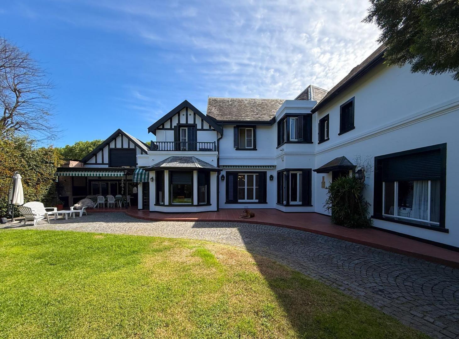 Foto de Casa en Venta, Con 2 Suites y Jardín - Martinez, San Isidro, imagen 2