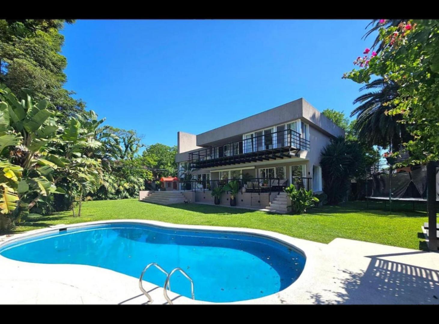 Foto de Casa en Venta, 2 Plantas Con Jardín, Pileta y Cochera - Martínez, imagen 4