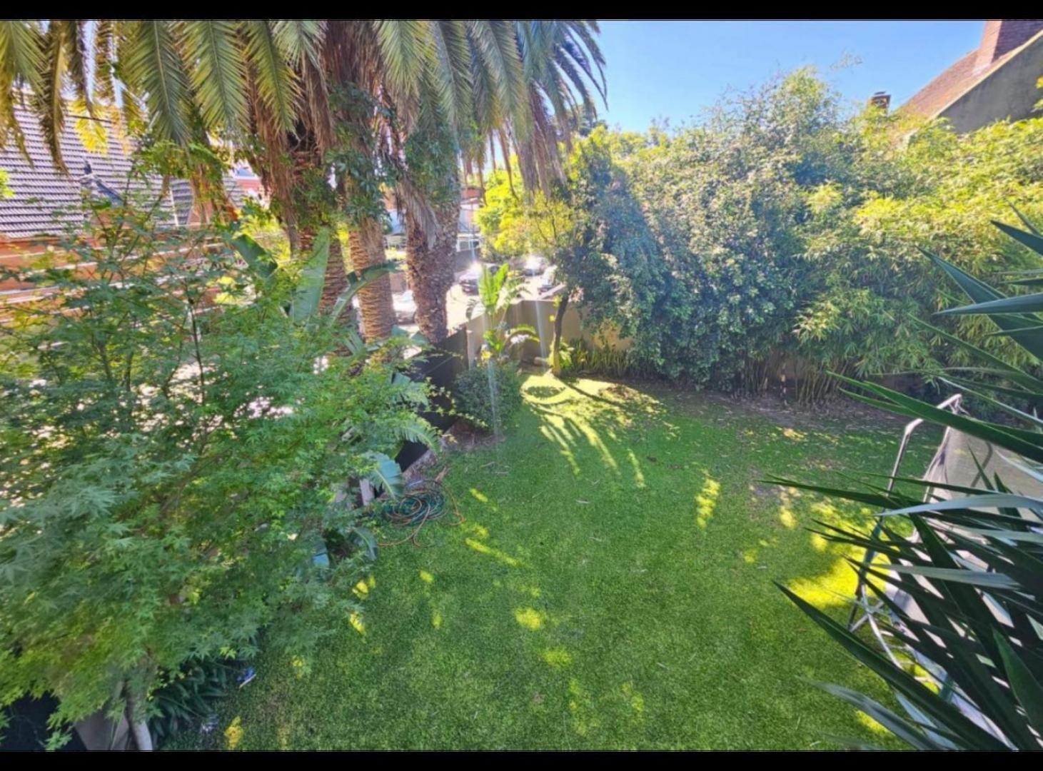 Foto de Casa en Venta, 2 Plantas Con Jardín, Pileta y Cochera - Martínez, imagen 3